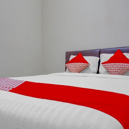 Oyo 117 Blueberry Homestay Jakarta Luaran gambar