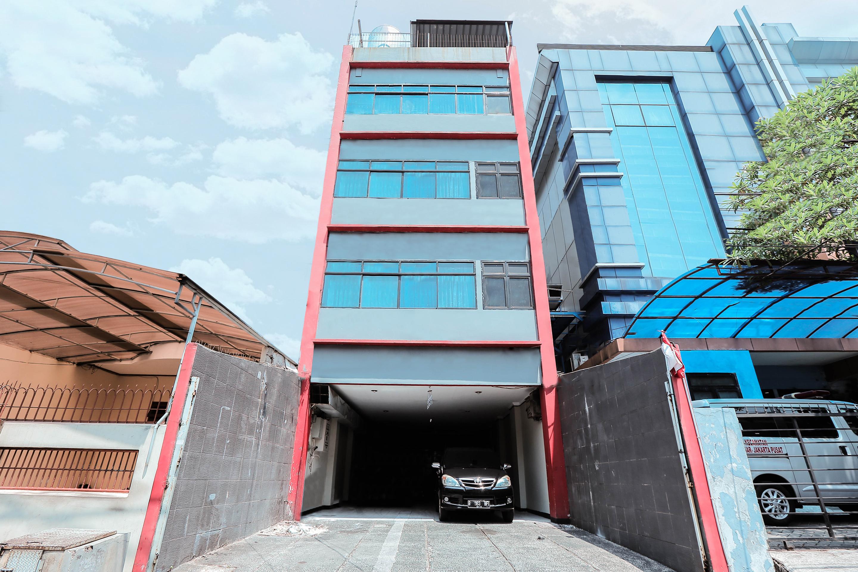 Oyo 117 Blueberry Homestay Jakarta Luaran gambar