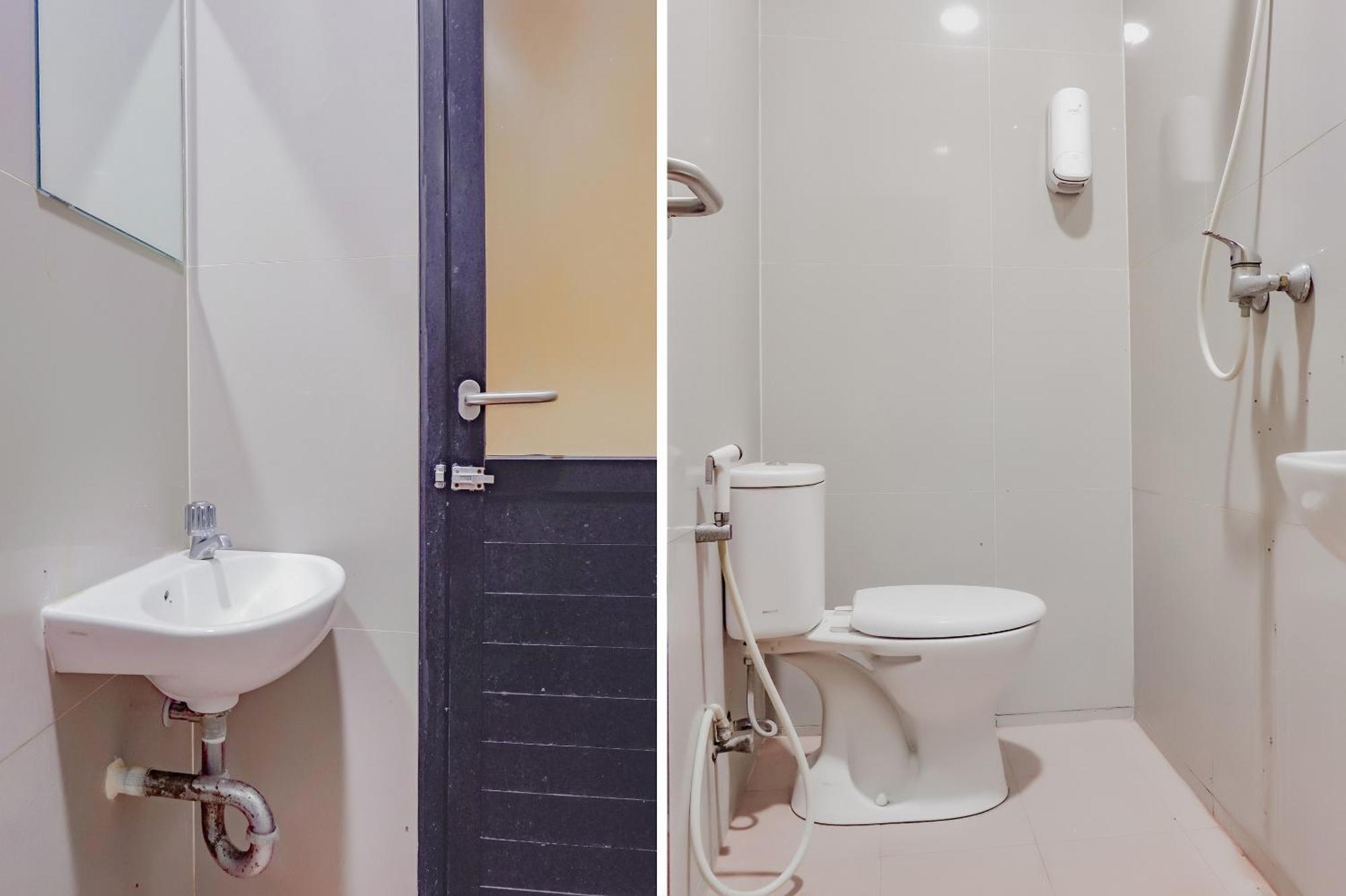 Oyo 117 Blueberry Homestay Jakarta Luaran gambar