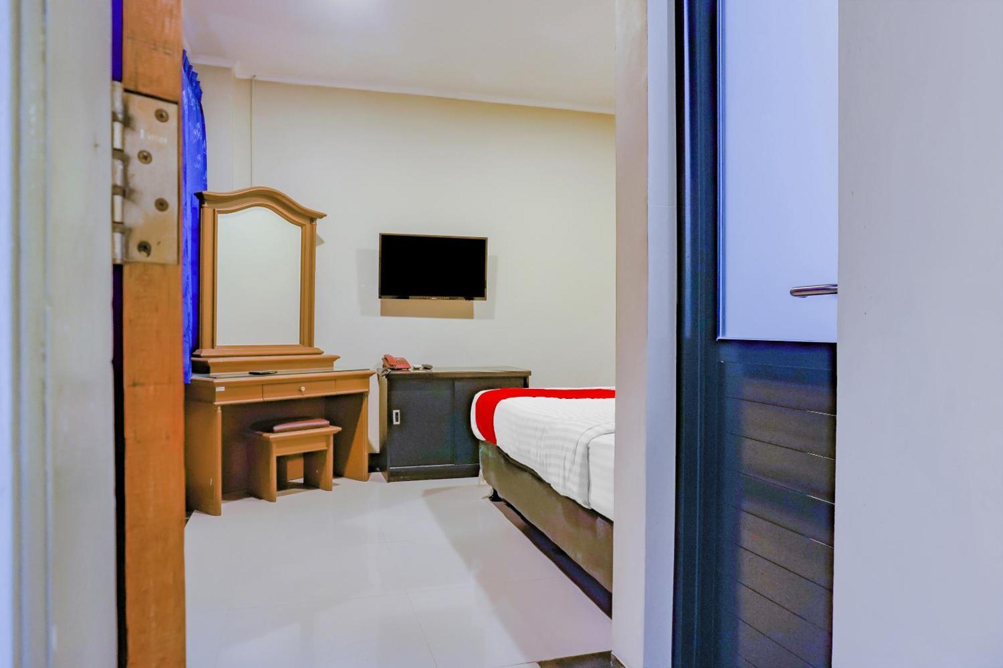 Oyo 117 Blueberry Homestay Jakarta Luaran gambar