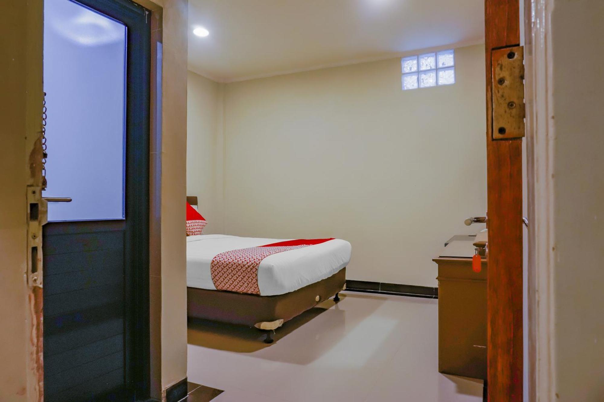 Oyo 117 Blueberry Homestay Jakarta Luaran gambar
