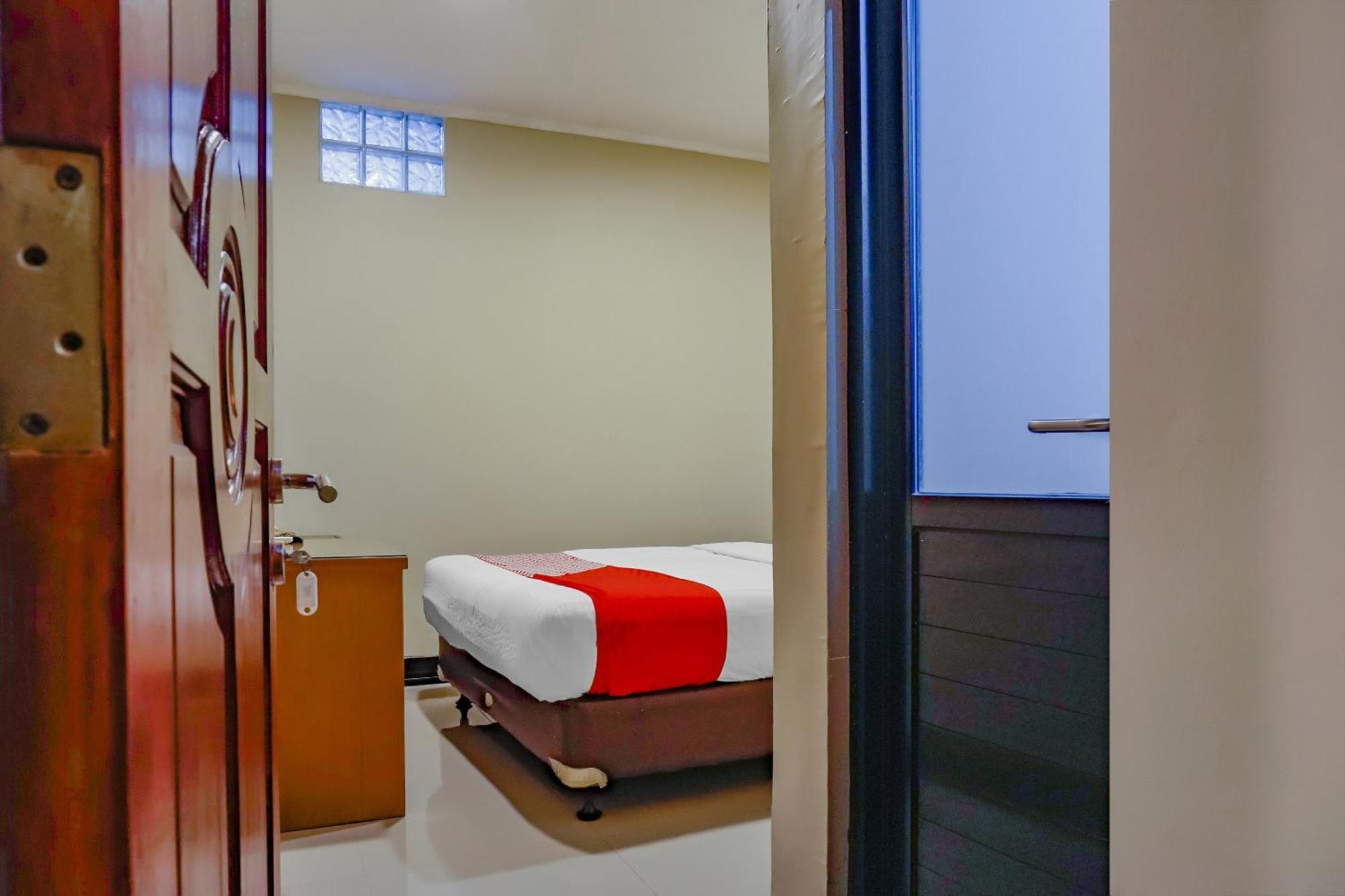 Oyo 117 Blueberry Homestay Jakarta Luaran gambar
